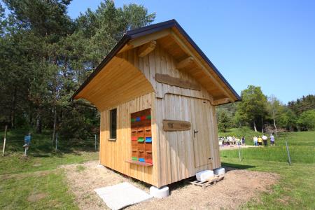 OTVORITEV IN PREDAJA ČEBELJNJAKA 05 FOTO LJUBO VUKELIČ